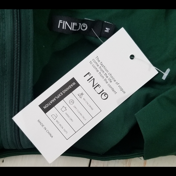 Finejo A-Frame Festive Dress - Size M - NWT - Picture 3 of 4